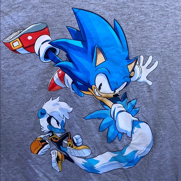 Gray tee - Picture 2 of 4